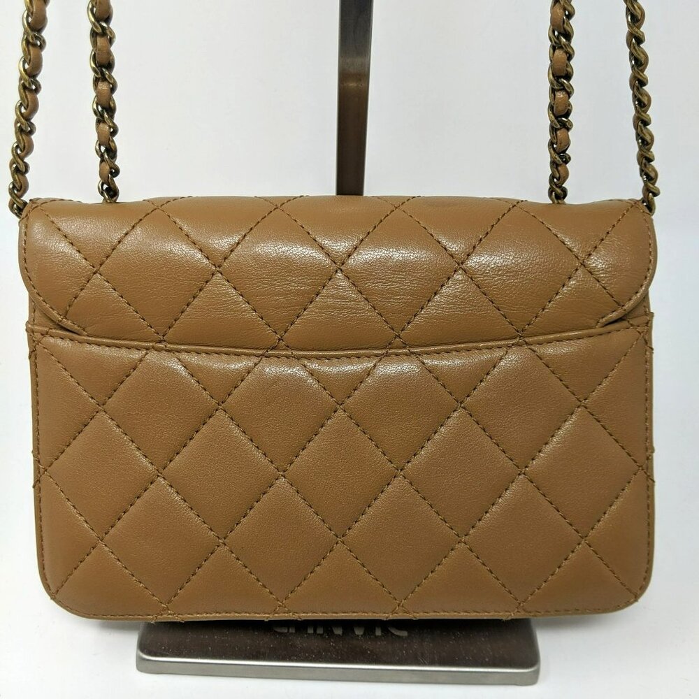Chanel Flap Bag Tan Beauty Lock Chain Strap Shoulder Quilted Crossbody - Picture 7 of 16